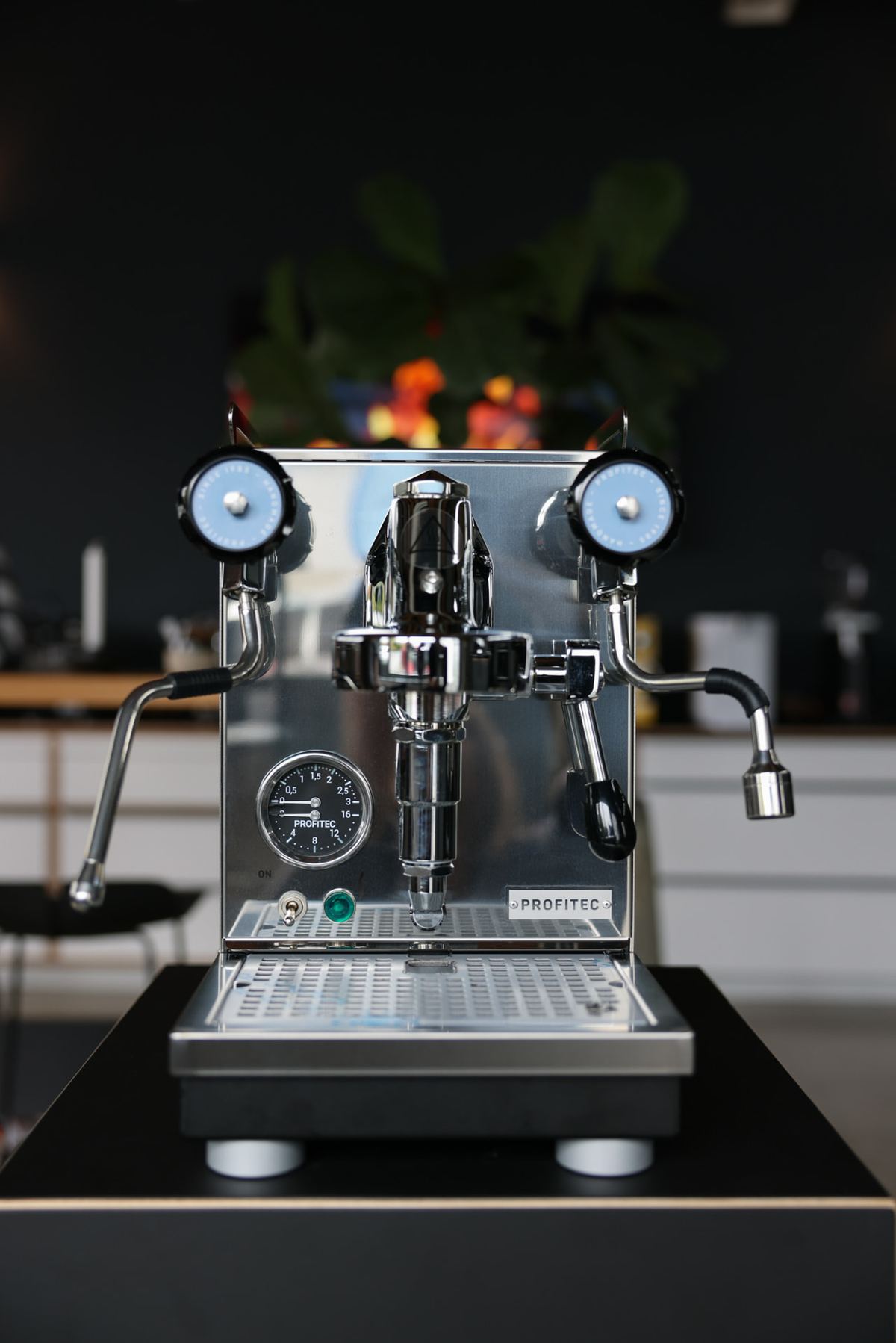 Edelstahl-Siebträgermaschine von Profitec